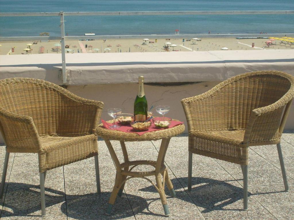 Hotel Bel Air Rivazzurra Di Rimini Eksteriør billede